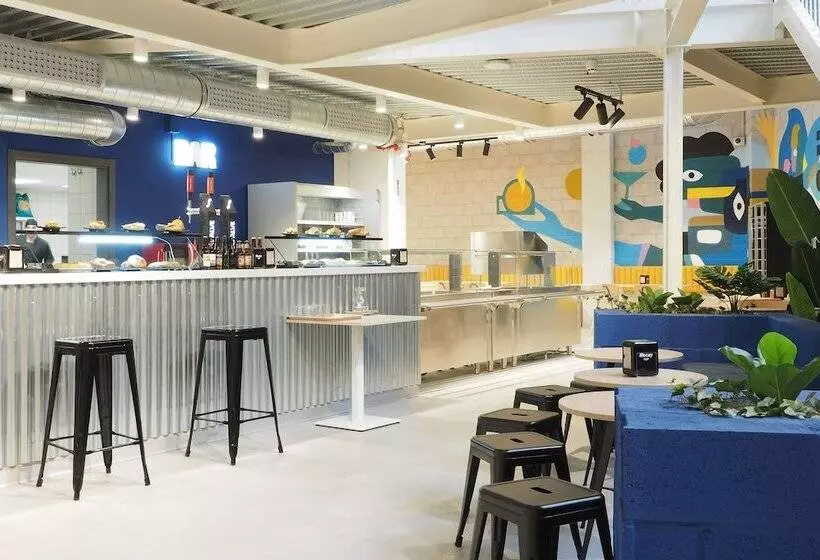 هاستل Micampus San Mamés Students Residence