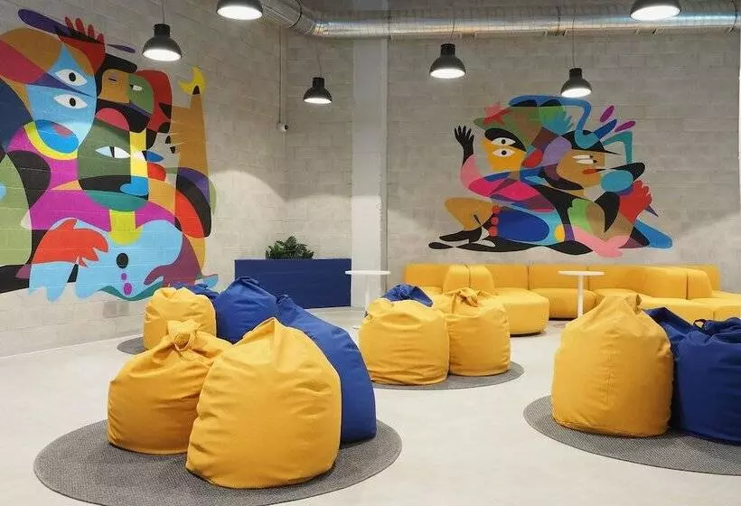 هاستل Micampus San Mamés Students Residence