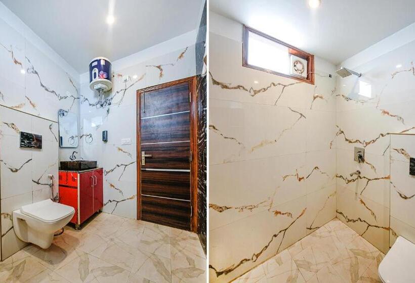 Fabhotel The Micky House