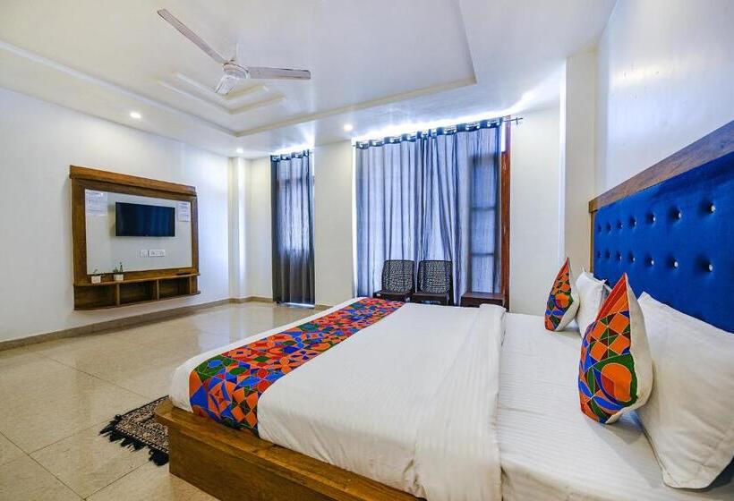 Fabhotel The Micky House