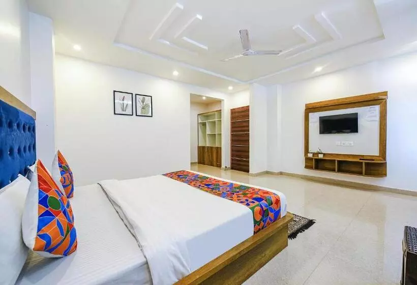 Fabhotel The Micky House