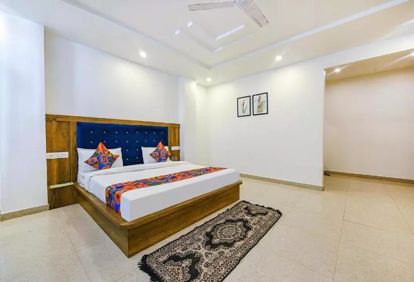 Fabhotel The Micky House