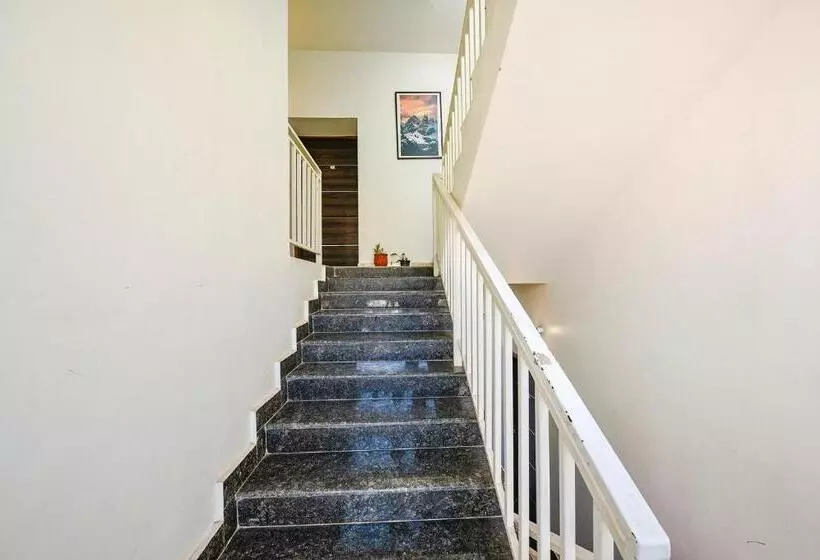 Fabhotel The Micky House