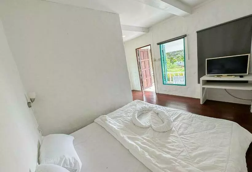 هتل Capital O 75411 Navagio​ Boutique​ Koh​ Chang​