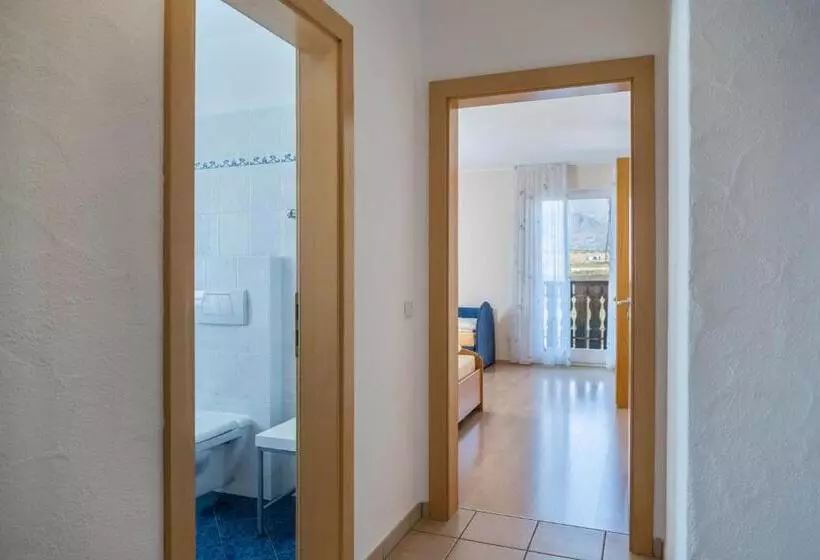 ホテル Valtlhof   Apt 2