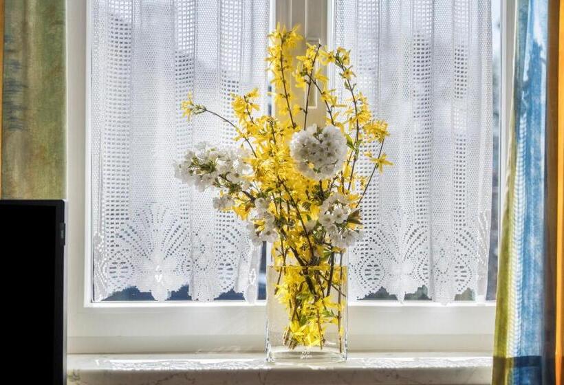 酒店 Valtlhof Apt 2