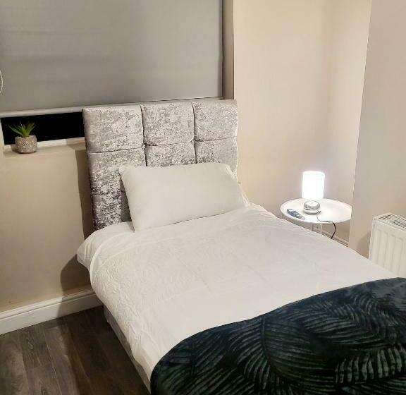 Mm Sure Stay Accommodation   Ng1