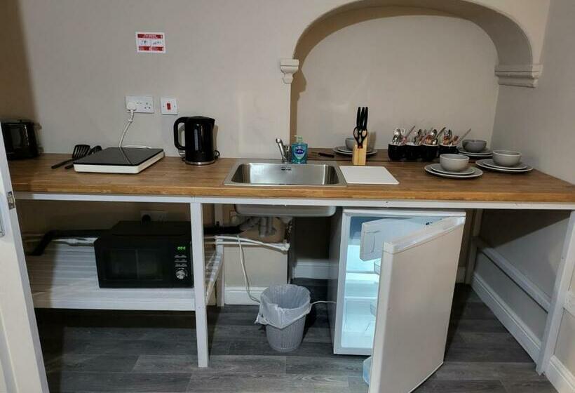 Mm Sure Stay Accommodation   Ng1