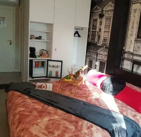 Aamiaismajoitus (B&B) Nyx Lilura Foresteria Lombarda