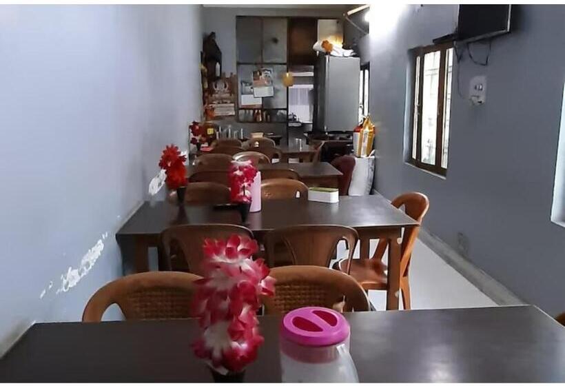 Hotel Ashirwad, Uttarkashi