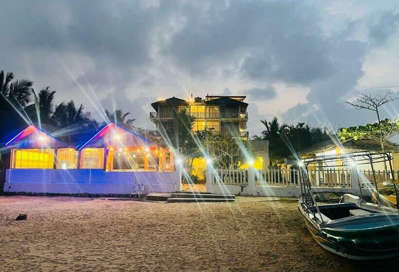 فندق Resort Maya Beach