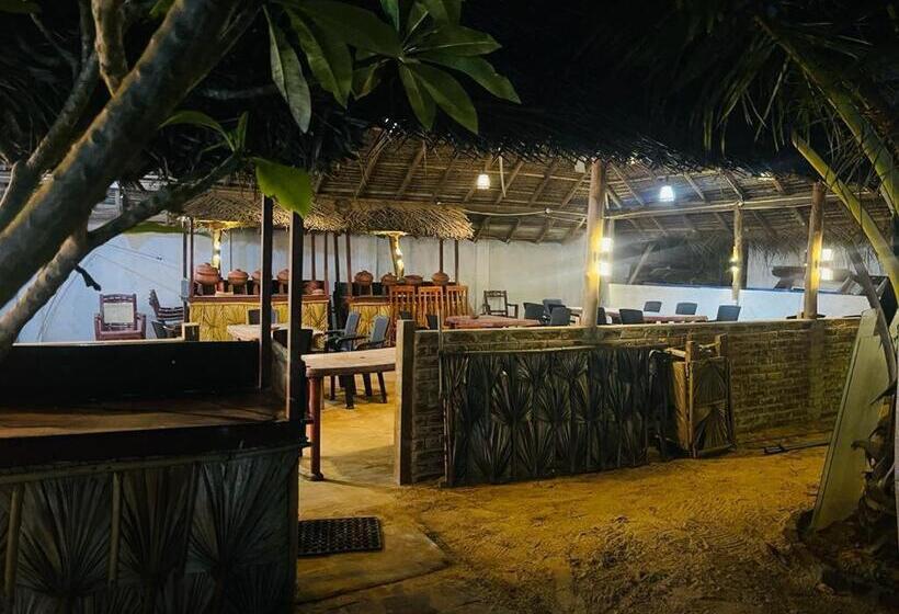 فندق Resort Maya Beach