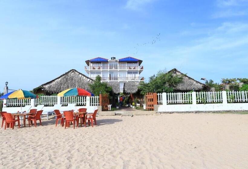 فندق Resort Maya Beach