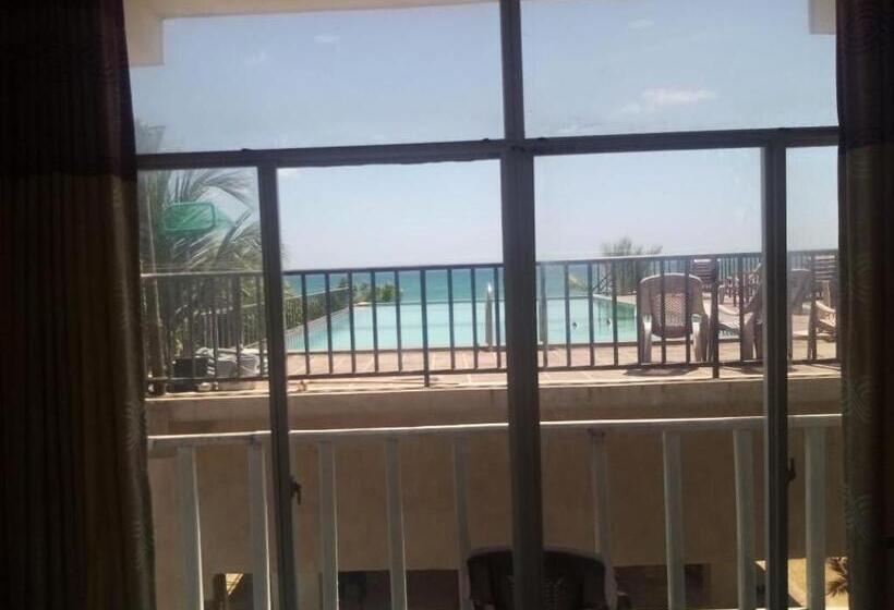 فندق Resort Maya Beach