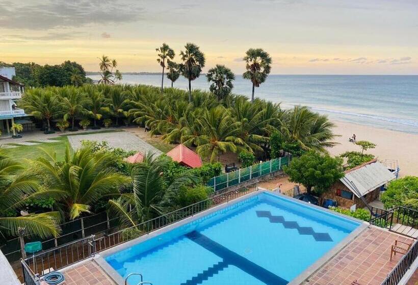 فندق Resort Maya Beach