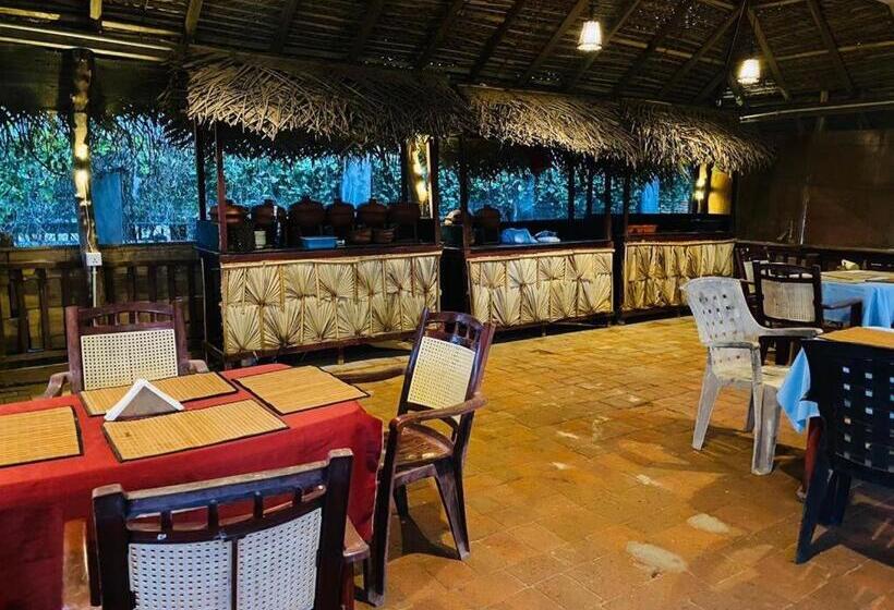 فندق Resort Maya Beach