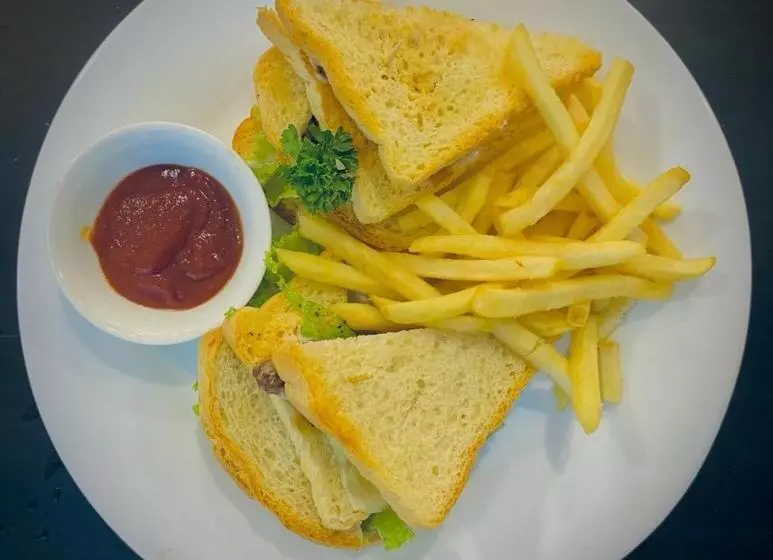 Hotelli Resort Maya Beach