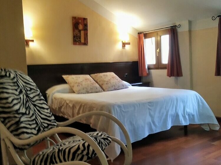 Hospedium Hotel La Fuente