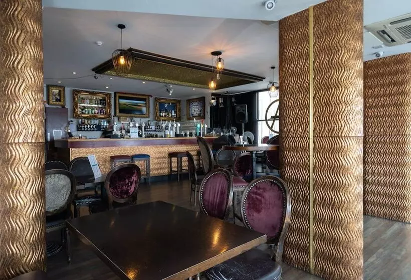 Amsterdam Hotel Brighton Seafront