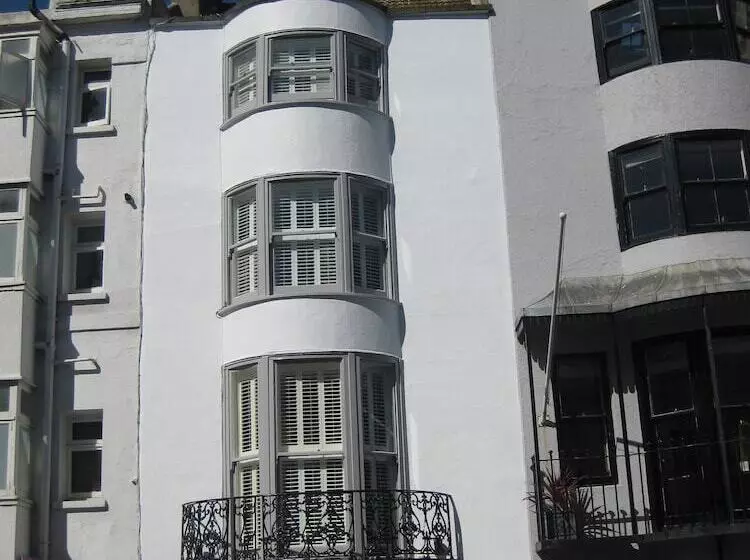 فندق Aquarium Guest House