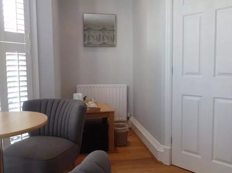 فندق Aquarium Guest House