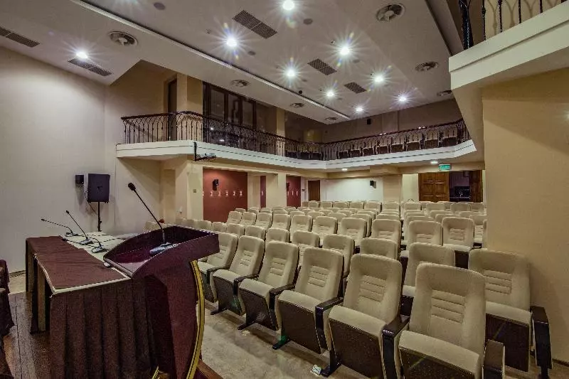 هتل Bushi Resort & Spa