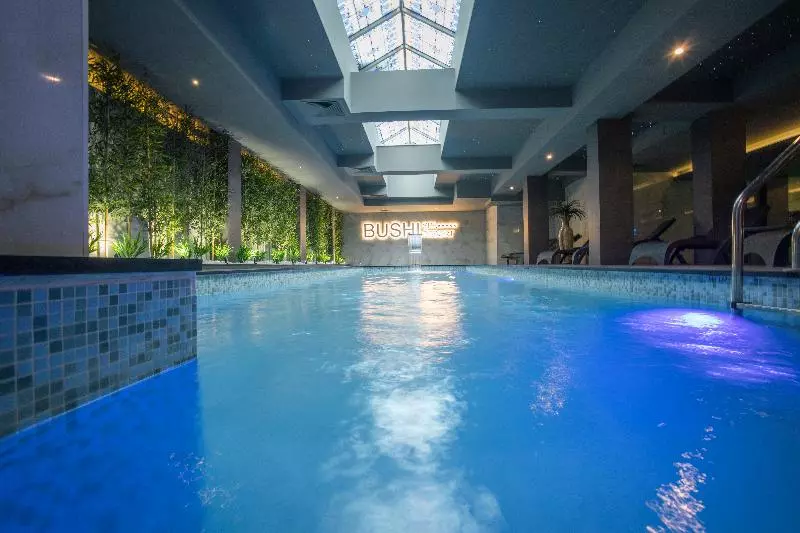 هتل Bushi Resort & Spa