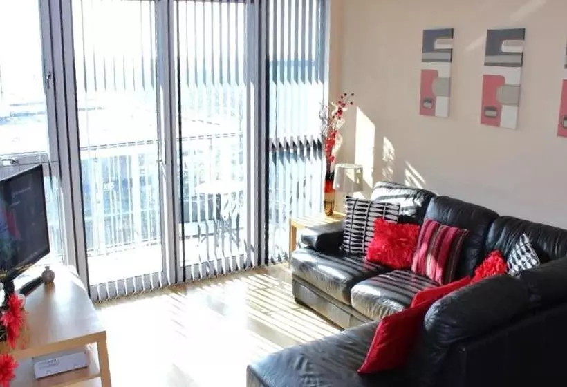 City Apartments Milton Keynes - Theatre District