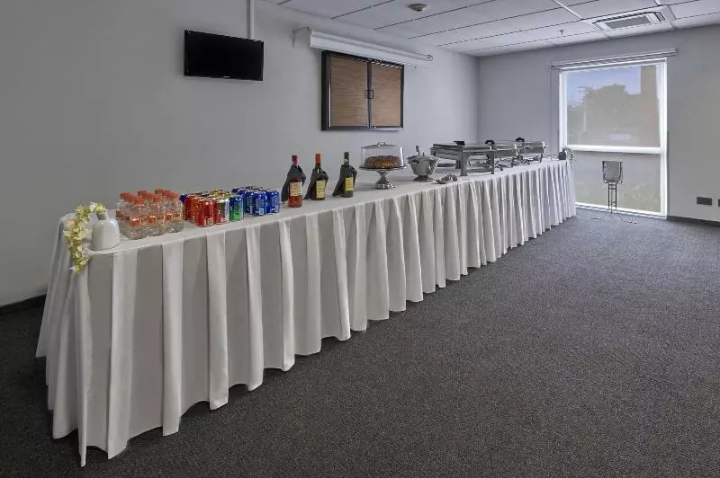 فندق City Express Junior By Marriott Puebla Finsa