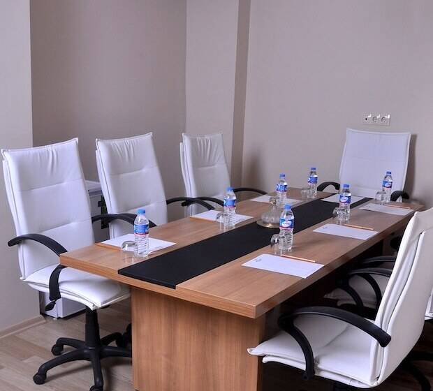 ホテル Divani Ali