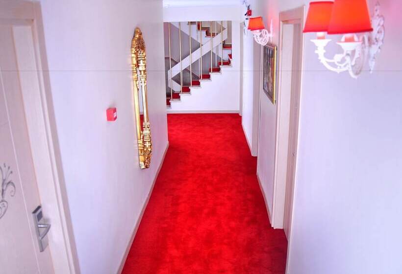 ホテル Divani Ali