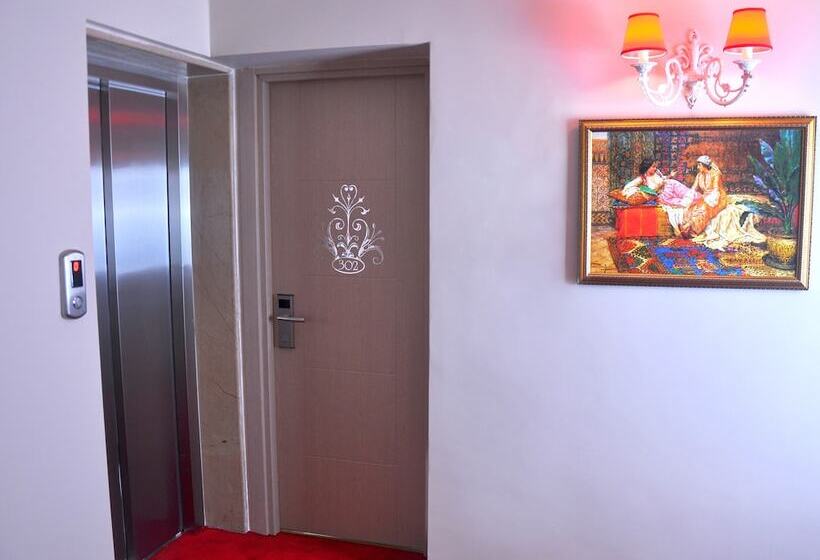 ホテル Divani Ali