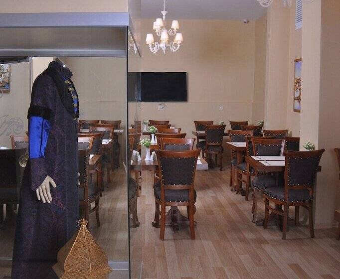 ホテル Divani Ali