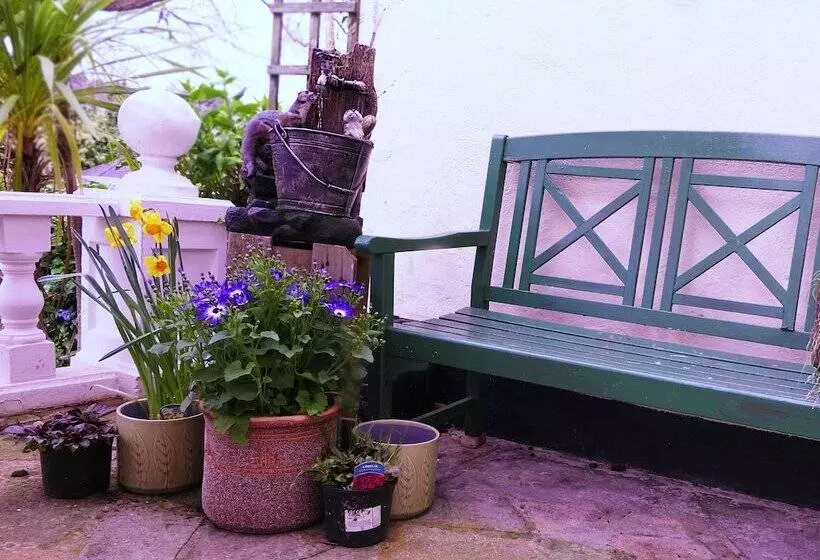 ホテル Fleurie Guest House