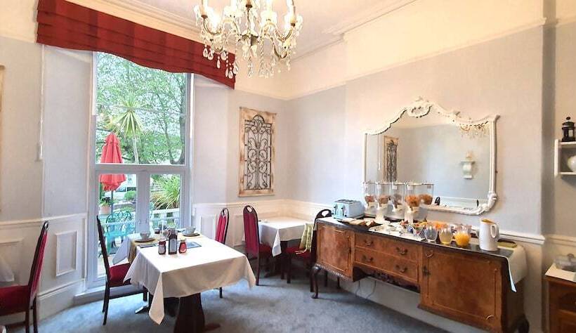 Hotel Fleurie Guest House