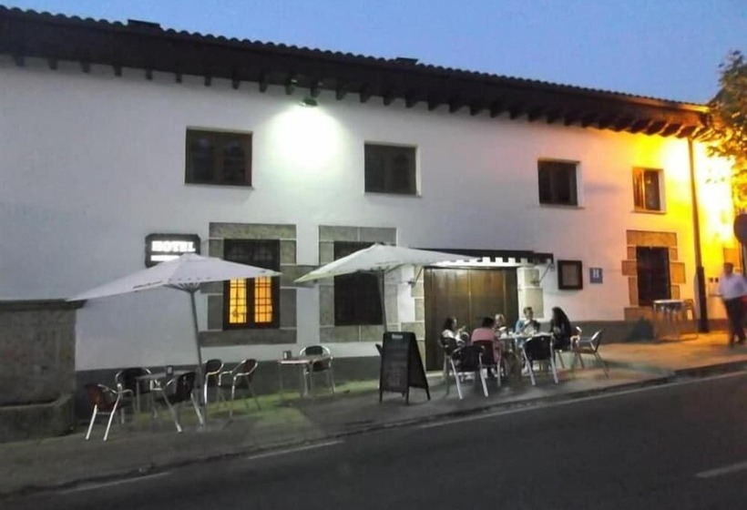 Hospedium Hotel La Fuente