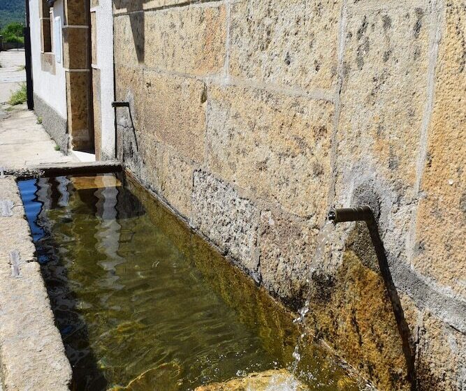 Hospedium Hotel La Fuente