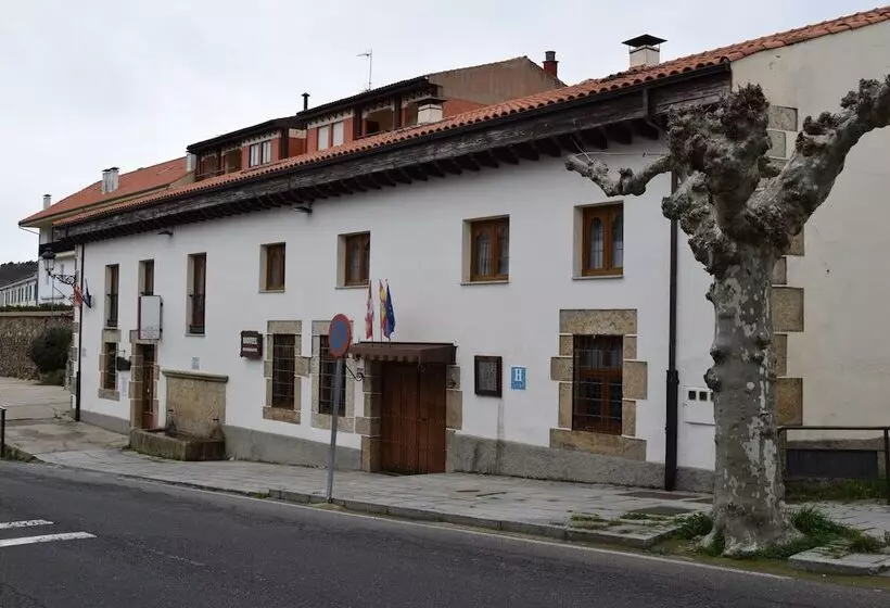 Hospedium Hotel La Fuente