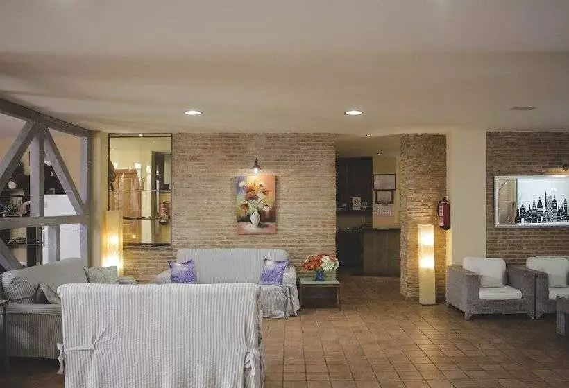 Hospedium Hotel La Fuente