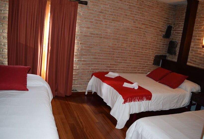 Hospedium Hotel La Fuente