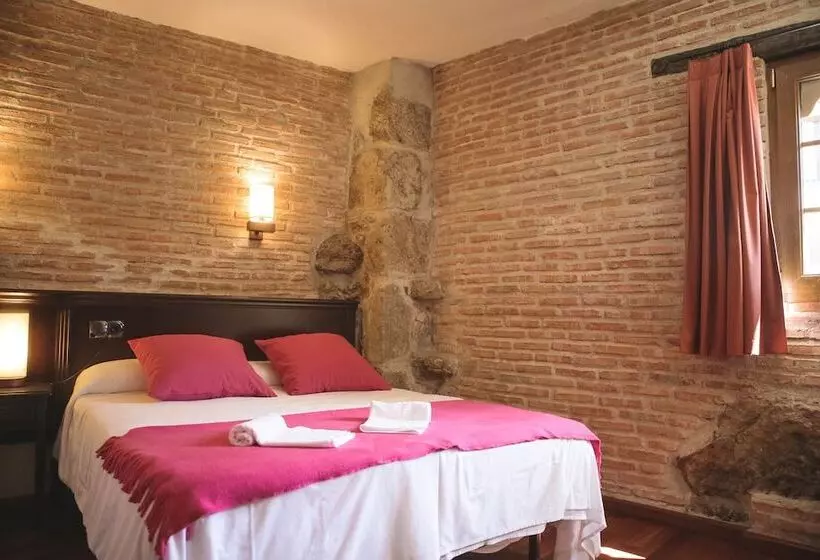 Hospedium Hotel La Fuente