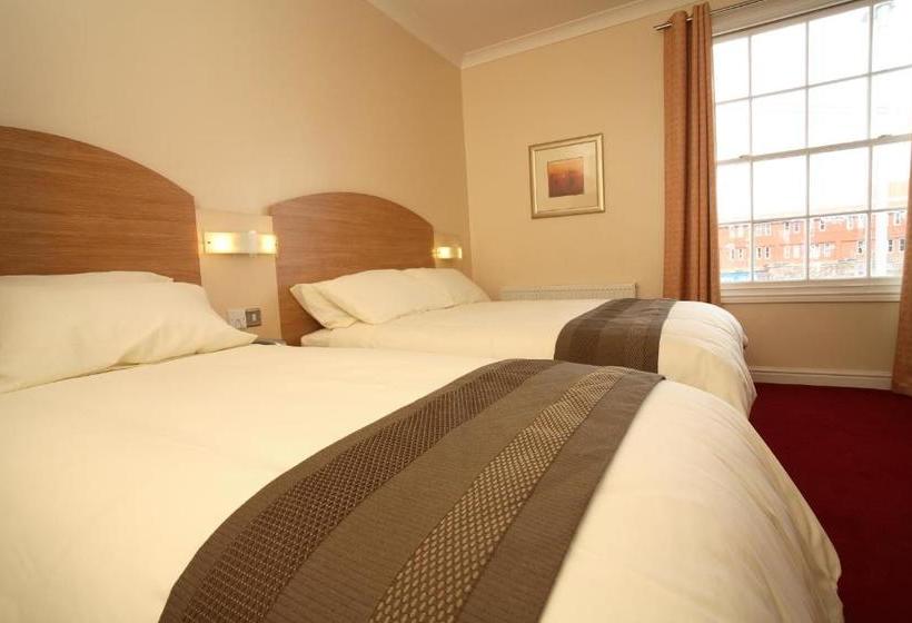 בית מלון כפרי Lloyds Of Chester