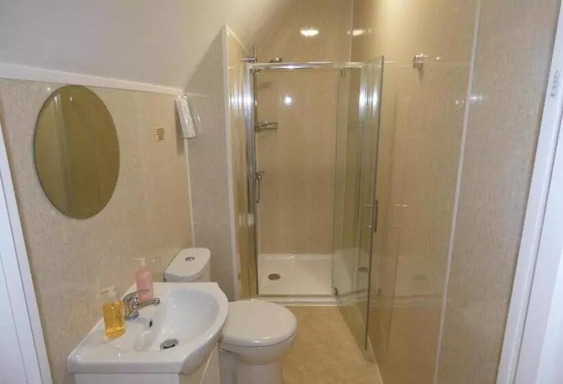 בית מלון כפרי The Charlesworth