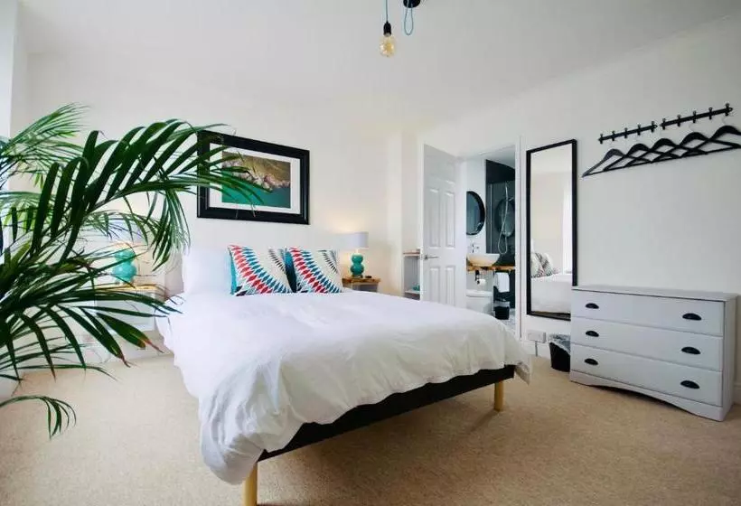 Hotel The Coast House