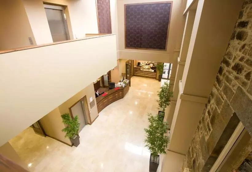 호텔 The Shirley Arms