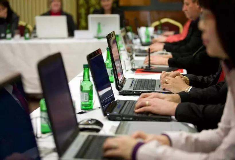 호텔 The Shirley Arms