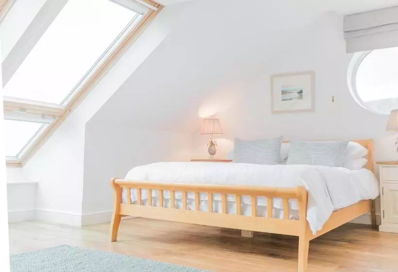 Tolcarne Beach Apartments