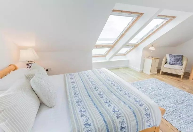 Tolcarne Beach Apartments