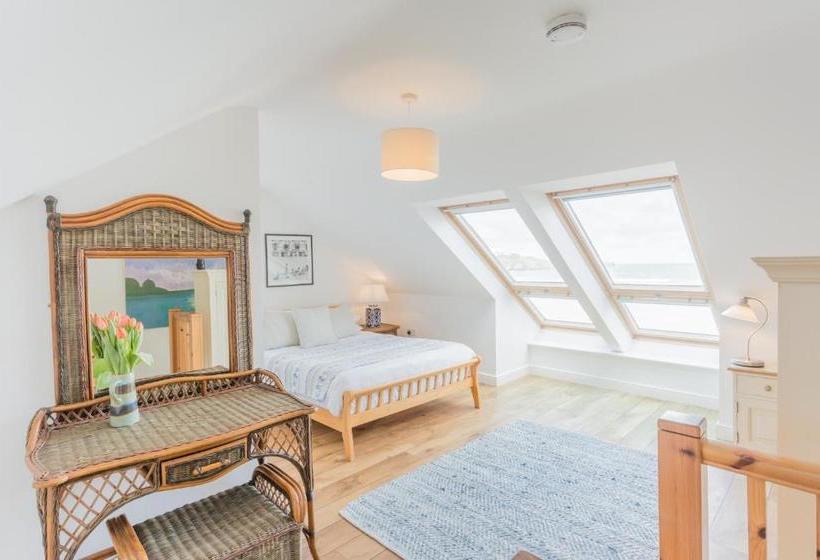 Tolcarne Beach Apartments