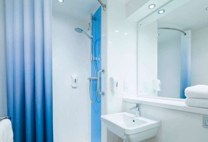 فندق Travelodge Manchester Piccadilly